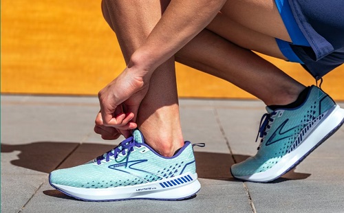 How to Break in New Running Shoes Safely